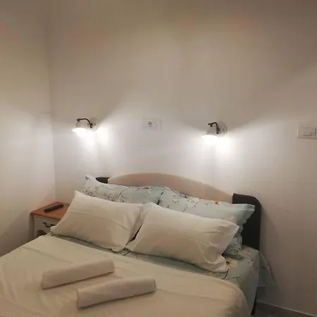 Studio In Center Apartment
